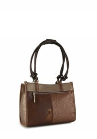 Braune synthetische Handtasche mit strukturierter Oberfläche, ausgestattet mit doppelten Griffen, einer Fronttasche mit Reißverschluss und geprägten Mustern an den Seiten.