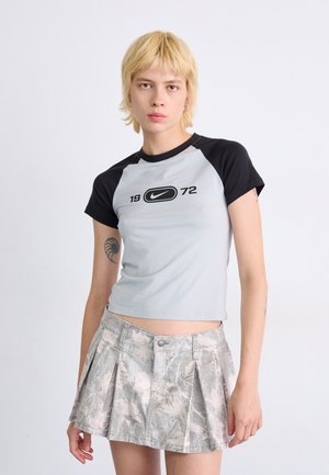 TEE - Marškinėliai su spaudiniu - light smoke grey/black