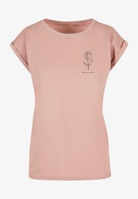 Unselected, duskrose