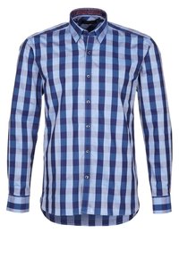 Męska koszula z długim rękawem w niebiesko-granatową kratę, zapinana na guziki z kontrastowym, wzorzystym kołnierzykiem. Wykonana z bawełny o gładkiej fakturze.