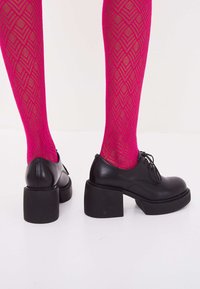 Cesare Gaspari Platform magas sarkúk - black