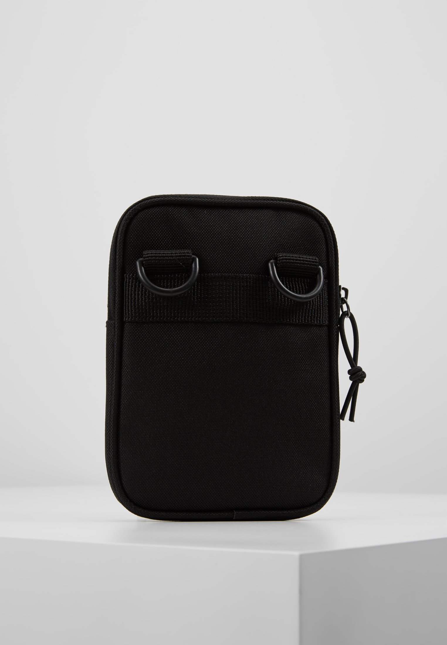 Lyle & Scott MINI MESSENGER Skulderveske true black Lyle & Scott MINI MESSENGER Skulderveske true black