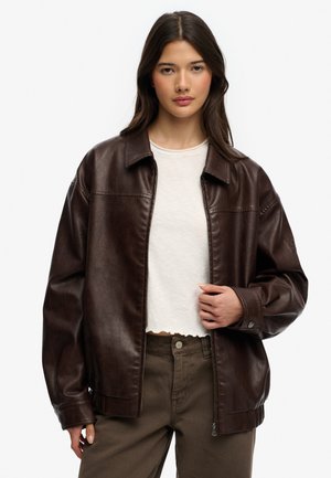 - Kurtka ze skóry ekologicznej