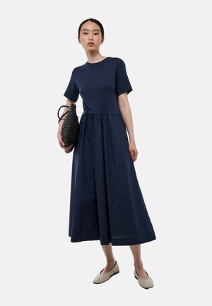Monoprix, ROBE LONGUE BI-MATIÈRE UNIE - Robe en jersey - marine