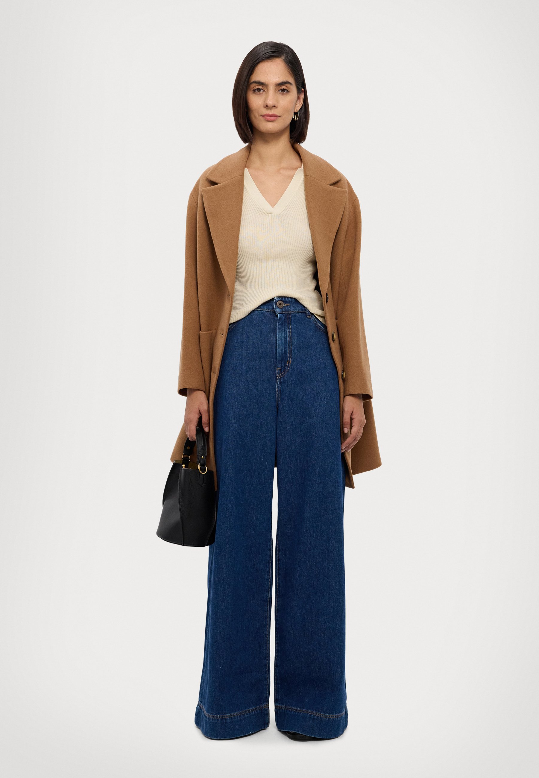 【送料&関税込】Weekend Max Mara Vega Denim Trouser Wide-leg denim jeans, black | 
