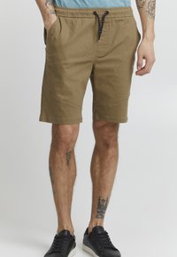 11 Project PRGAETO - Shorts - sand