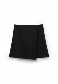 Minifalda negra hecha de un material suave, con un diseño envolvente, dobladillo sin costuras y una cinturilla visible para un acabado limpio.