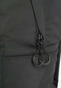 Next STANDARD - Mochila - black