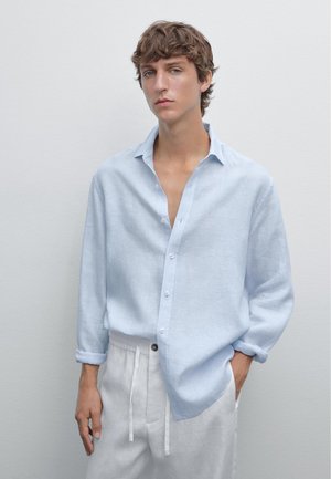 Massimo Dutti REGULAR FIT STRIPED - Shirt - light blue