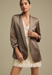 Next RUCHED SLEEVE - REGULAR FIT - Sacou - khaki green