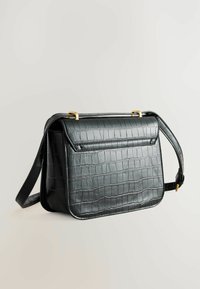 STRUCTURED - Torba čez telo - black croc