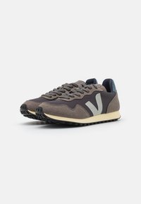Veja SDU REC - Sapatilhas - grafite/oxford grey/moonrock