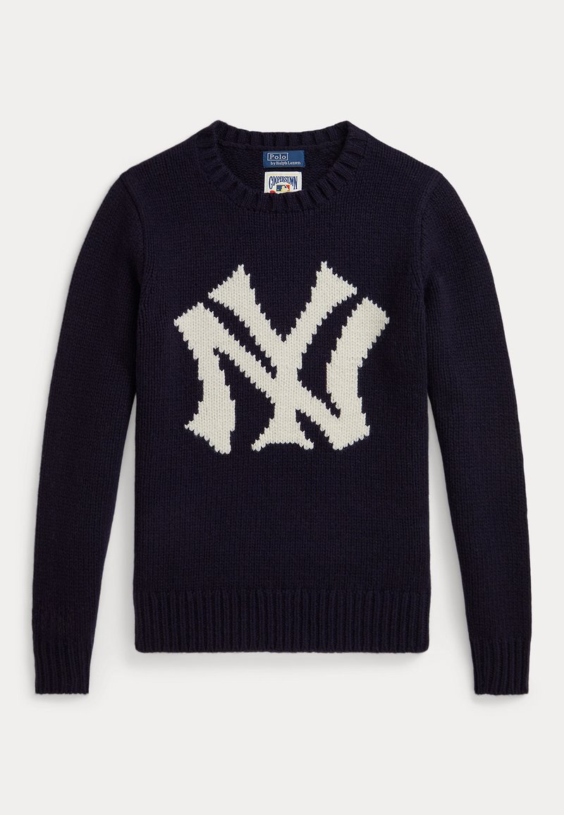 Jūras spēku krāsas adīts džemperis ar baltu Ņujorkas "Yankees" logotipu priekšpusē. Apaļa kakla izgriezums un ribota aproces un apakša. Tekstūrēta auduma.