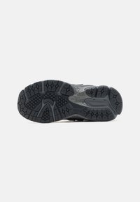 New Balance 1906 - Baskets basses - black/silver