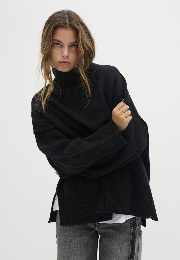 HIGH NECK - Strickpullover