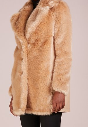 Abrigo de invierno - beige