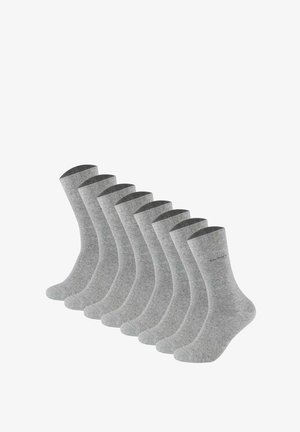 Calze grigie in misto lana disposte in fila; lunghezza a metà polpaccio con una superficie liscia e polsini di un grigio più scuro in contrasto. Otto paia esposti.