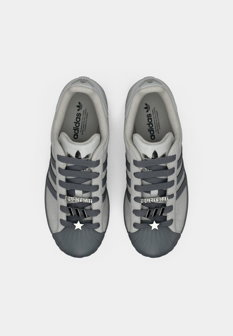 adidas Originals SUPERSTAR II - Zapatillas - grey two/grey  five/silver-coloured metallic/gris claro - Zalando.es