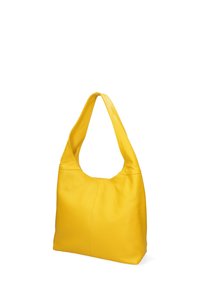 Borsa hobo gialla in pelle con una larga tracolla, superficie testurizzata e design morbido. Presenta una parte superiore arrotondata e una base piatta per la stabilità.
