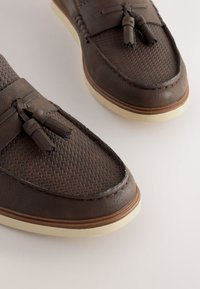 Non sélectionné, brown