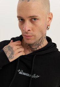 YOURTURN UNISEX - Hoodie - black