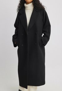 NA-KD GEGURTETER KLASSISCHER   - Cappotto classico - black
