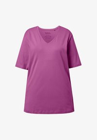 Unselected, purple crocus