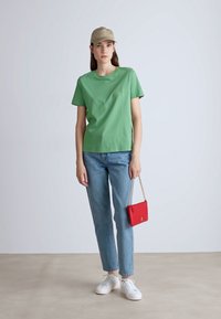 GANT TONAL SHIELD - Basic póló - seacrest green