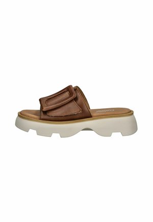 Heeled mules - camel