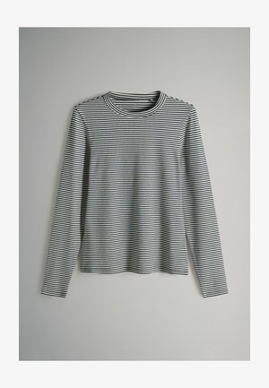 Langarmshirt van zachte stof, met zwart-witte horizontale strepen, een ronde hals en een rechte zoom.