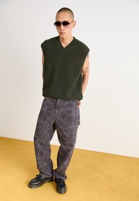 Carhartt WIP MARLON ciemnozielony