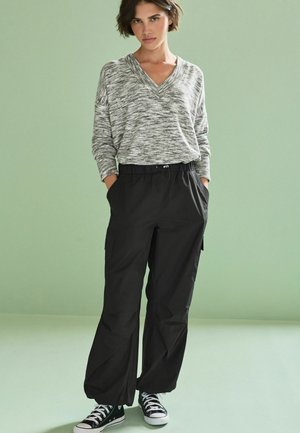 Next COSY LIGHTWEIGHT SOFT TOUCH LONGLINE V NECK  - Džemperis - monochrome