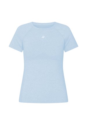 Maglietta sportiva azzurro chiaro con maniche raglan corte, materiale traspirante, sottile texture a rete e piccolo logo sulla parte superiore anteriore.
