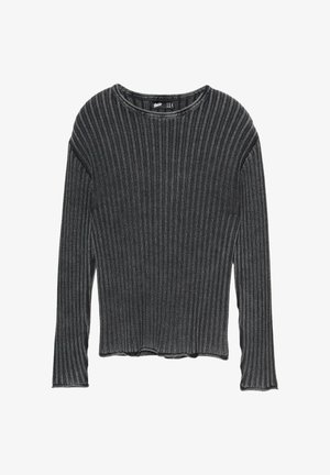 Szary, prążkowany sweter z długim rękawem, okrągłym dekoltem i skróconym powodzeniem. Posiada miękką teksturę i lekki stretch w tkaninie.