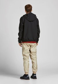 Jack & Jones JCOCLASSIC JACKET HOOD  - Jachetă de iarnă - black