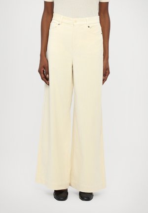 CARINE - Pernera ancha - cream