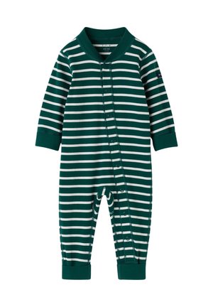 Grün-weiß gestreifter Baby-Strampler mit langen Ärmeln und Druckknöpfen, die diagonal vom Hals bis zu den Beinabschlüssen verlaufen.