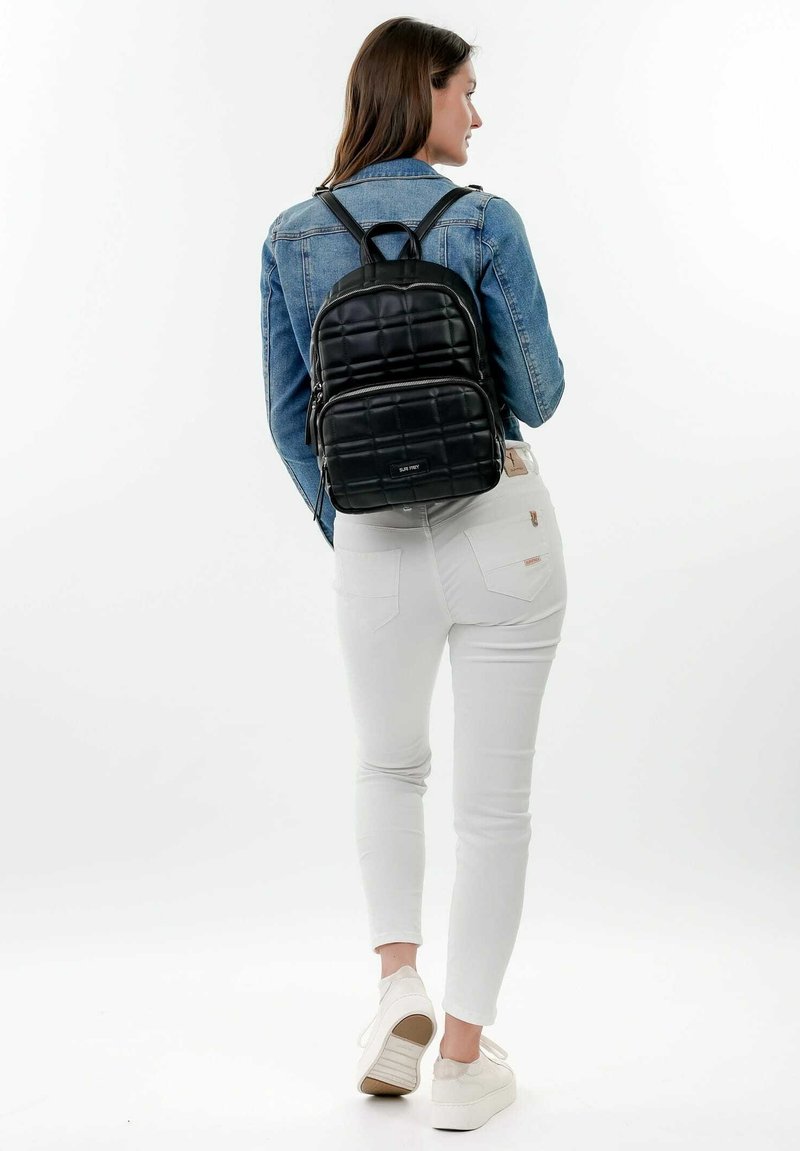 SURI FREY HILARY Rucksack black/black Zalando.ie