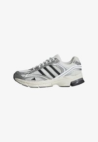 Ei valittu, core white core black silver metallic