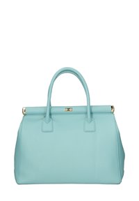 Een lichtblauwe leren handtas met een gestructureerde vorm, met twee handvatten bovenaan en een vergulde sluiting.