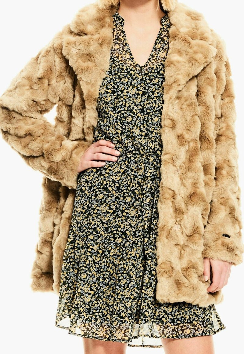 Garcia Abrigo de invierno - beige