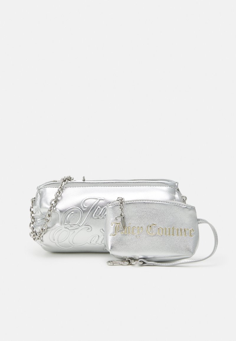 Juicy Couture - BRENDA BARREL BAG - Kézitáska - silver, Nagyítás