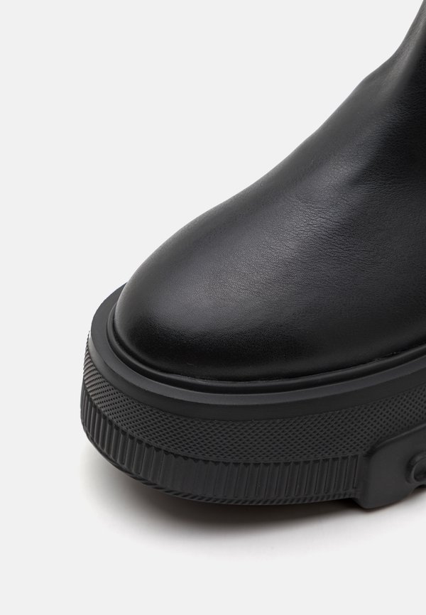 NEXUS - Platform boots - nero4