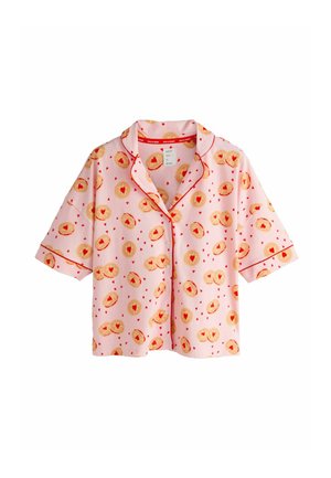 Roosad lühikeste varrukatega pidžaama särgik, millel on punased äärised ning kangal kuldsete saiakeste ja punaste südamete muster.