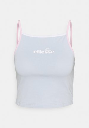 Světle modrý krácený top s tenkými růžovými ramínky a bílým logem. Vyroben z hladké látky, má jednoduchý design a přiléhavý střih.