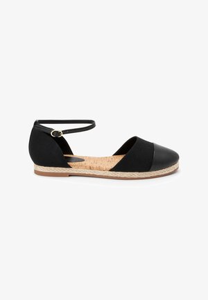 CLOSED TOE - Ballerine con cinturino - black