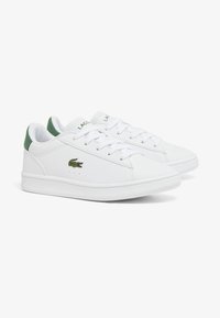 Lacoste CARNABY SET CHILDREN COURT LACE UNISEX - Zapatillas - blanc vert foncé r