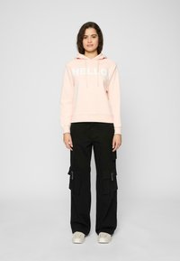 Mister Tee HELLO GOODBYE HOODY - Džemperis ar kapuci - pink