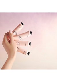 Miniatyrbilde 2