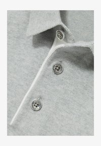 Ausgewählt, washed sage